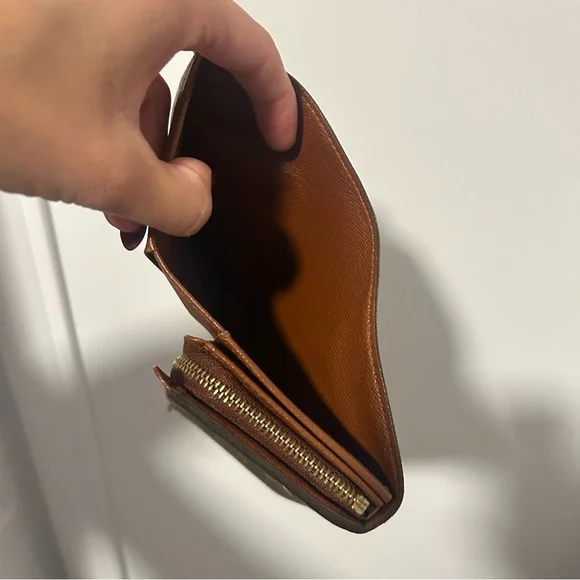 Louis Vuitton Coffrefort Wallet - Picture 10 of 12